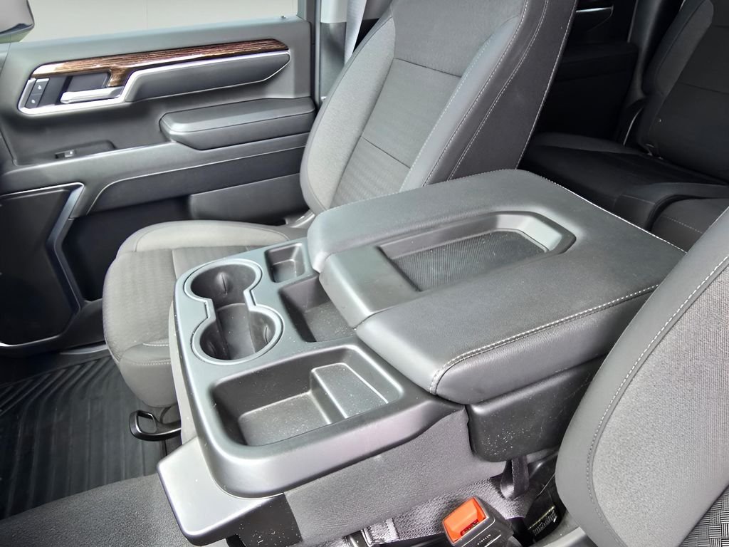 Used 2025 Sterling Metallic GMC SLE image 21