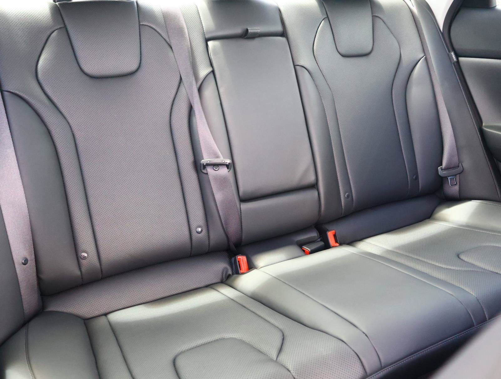 Certified Used 2026 Amazon Gray Hyundai Limited image 19
