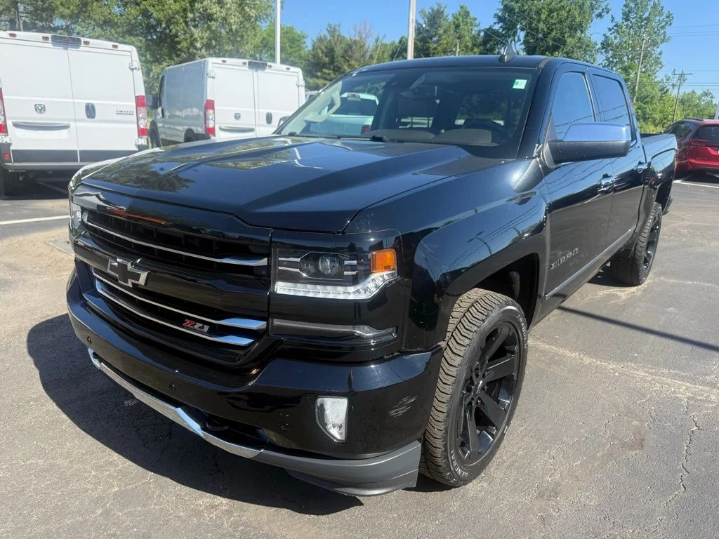 Used 2018 Black Chevrolet LTZ image 7