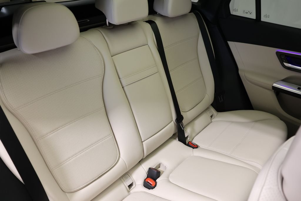 Used 2027 Graphite Grey Metallic Mercedes-Benz GLC 300 image 53