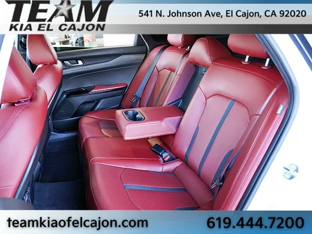 Used 2024 White Kia GT-Line image 17