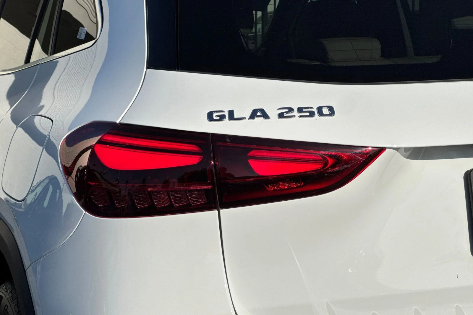New 2026 Polar White Mercedes-Benz GLA 250 image 23
