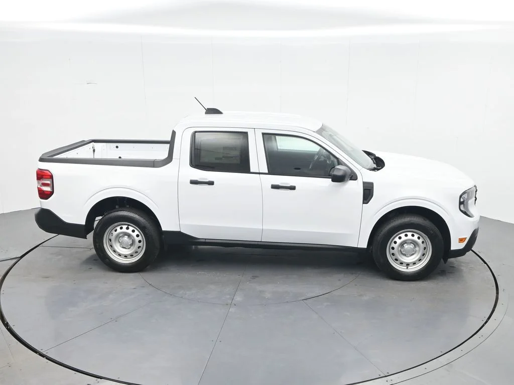 New 2026 White Ford XL image 26