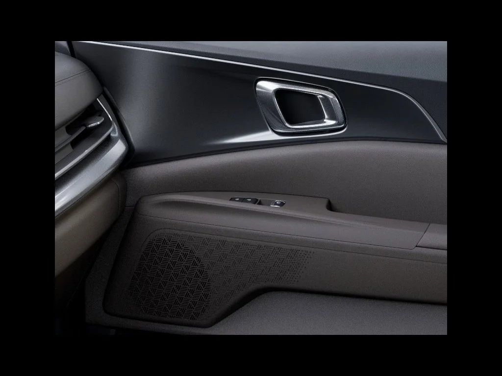 New 2027 Snow White Pearl Kia LXS image 52