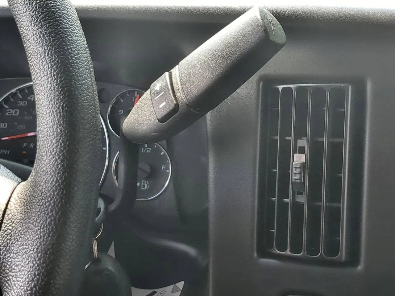 New 2026 Summit White GMC Work Van image 15