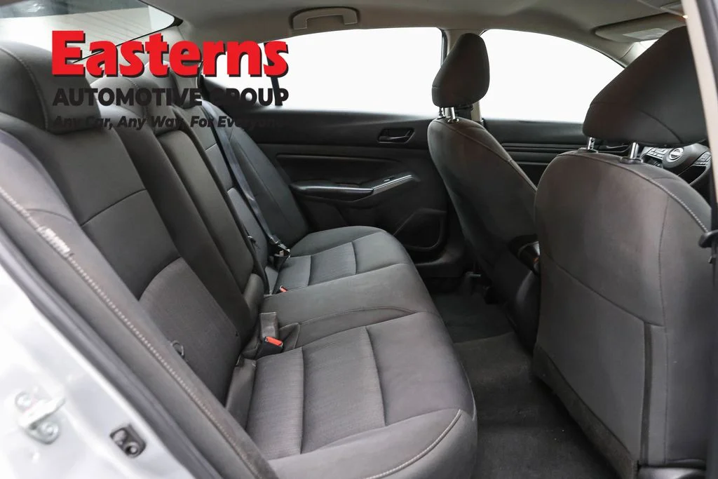 Used 2023 Silver Nissan 2.5 S image 22
