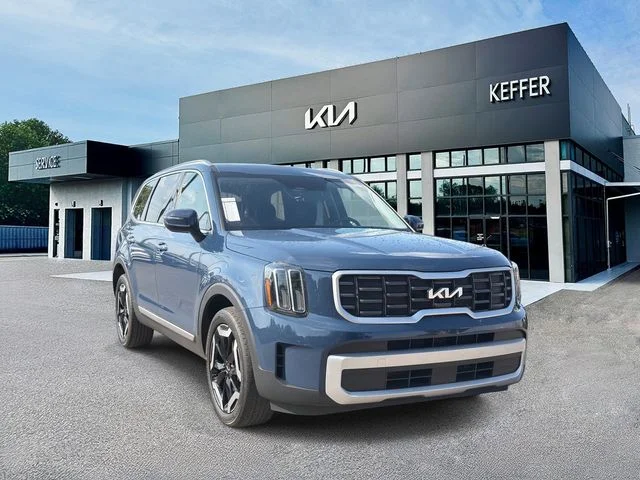 Certified Used 2025 Black Kia S image 2
