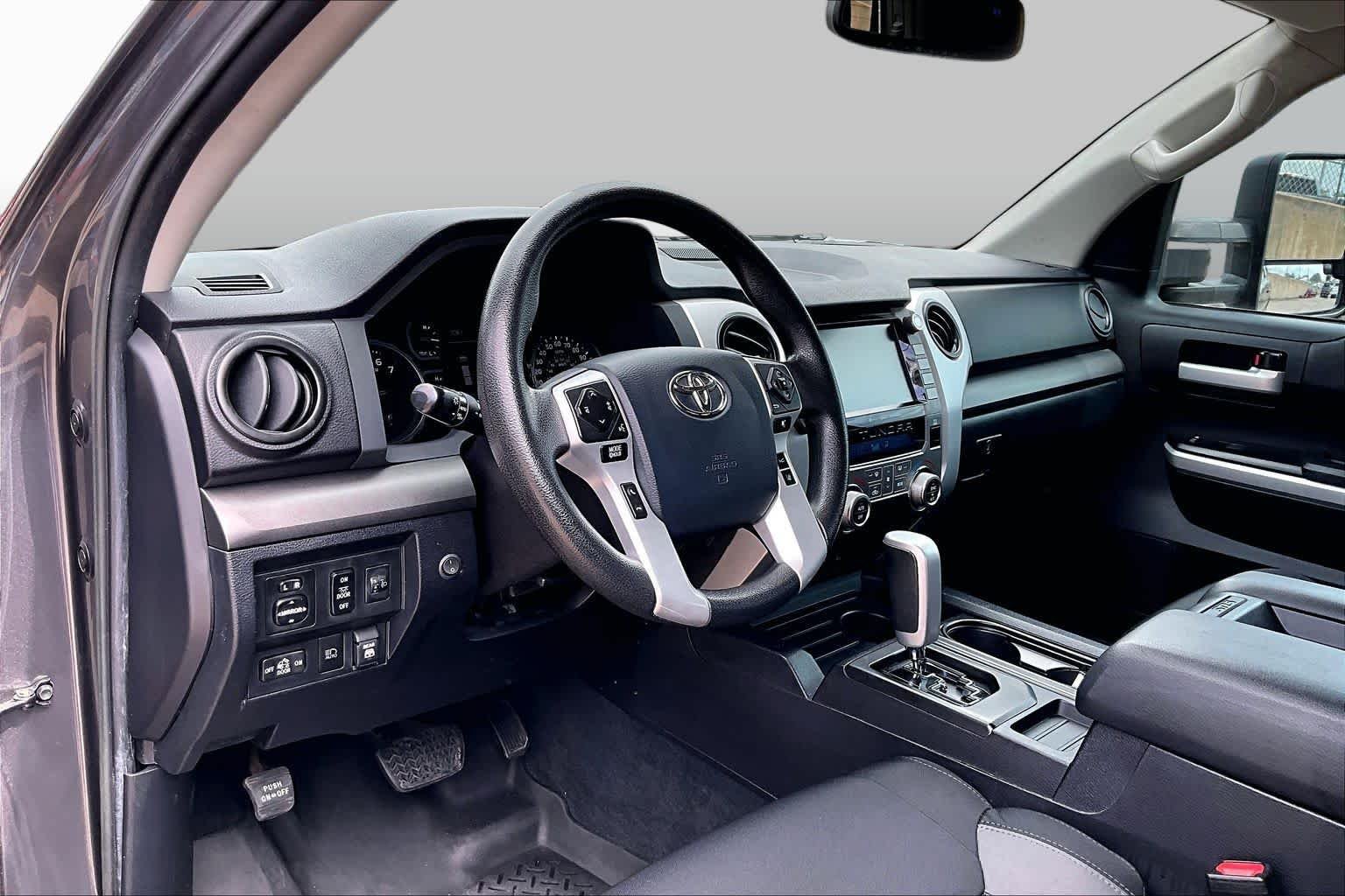 Used 2020 Magnetic Grey Metallic Toyota SR5 image 18