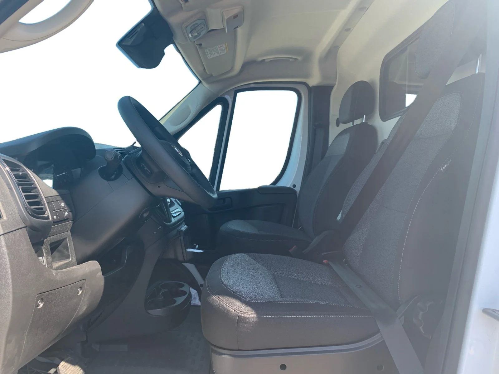 New 2026 Bright White Ram Tradesman * - Super High Roof - Cargo Partition - Adaptive Cruise - Remote Start & More! image 10