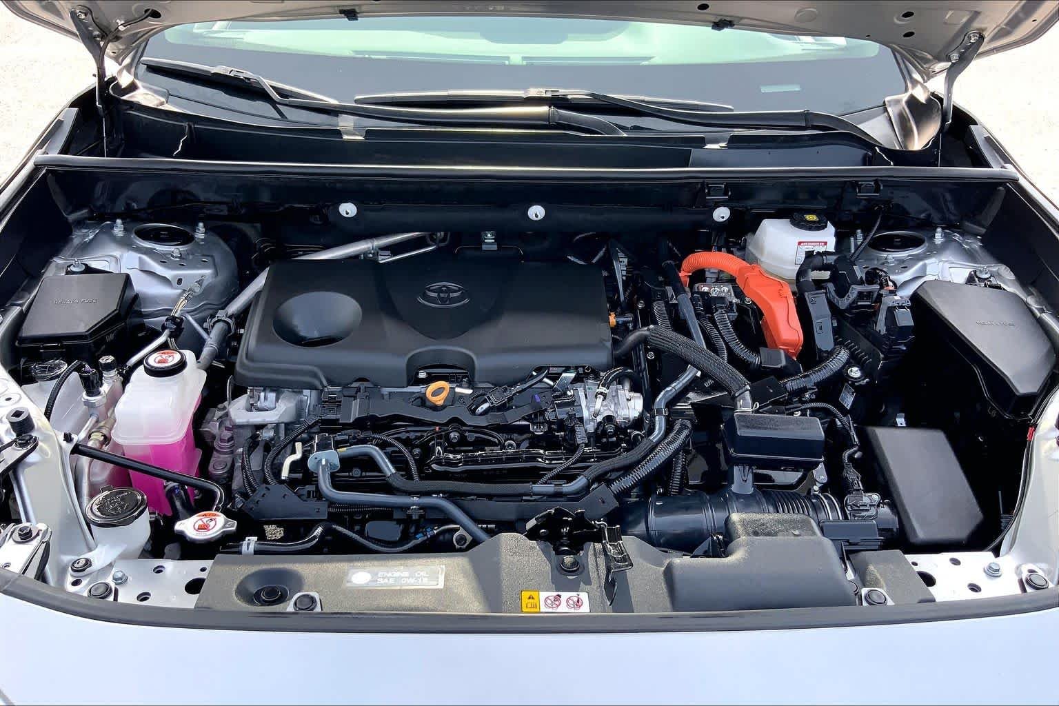 Used 2024 Silver Sky Metallic Toyota Hybrid XLE image 31