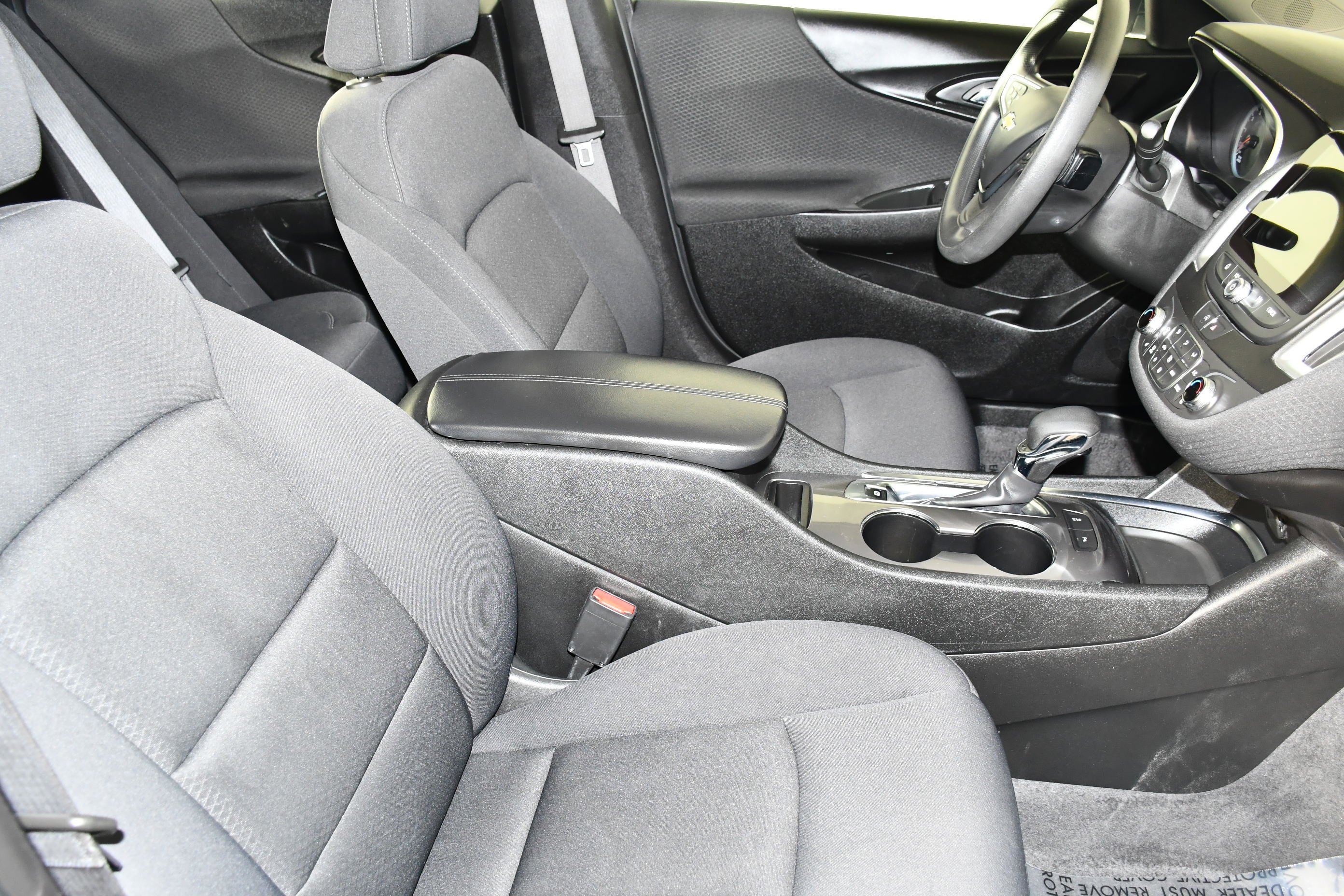 Used 2024 Summit White Chevrolet LT image 43