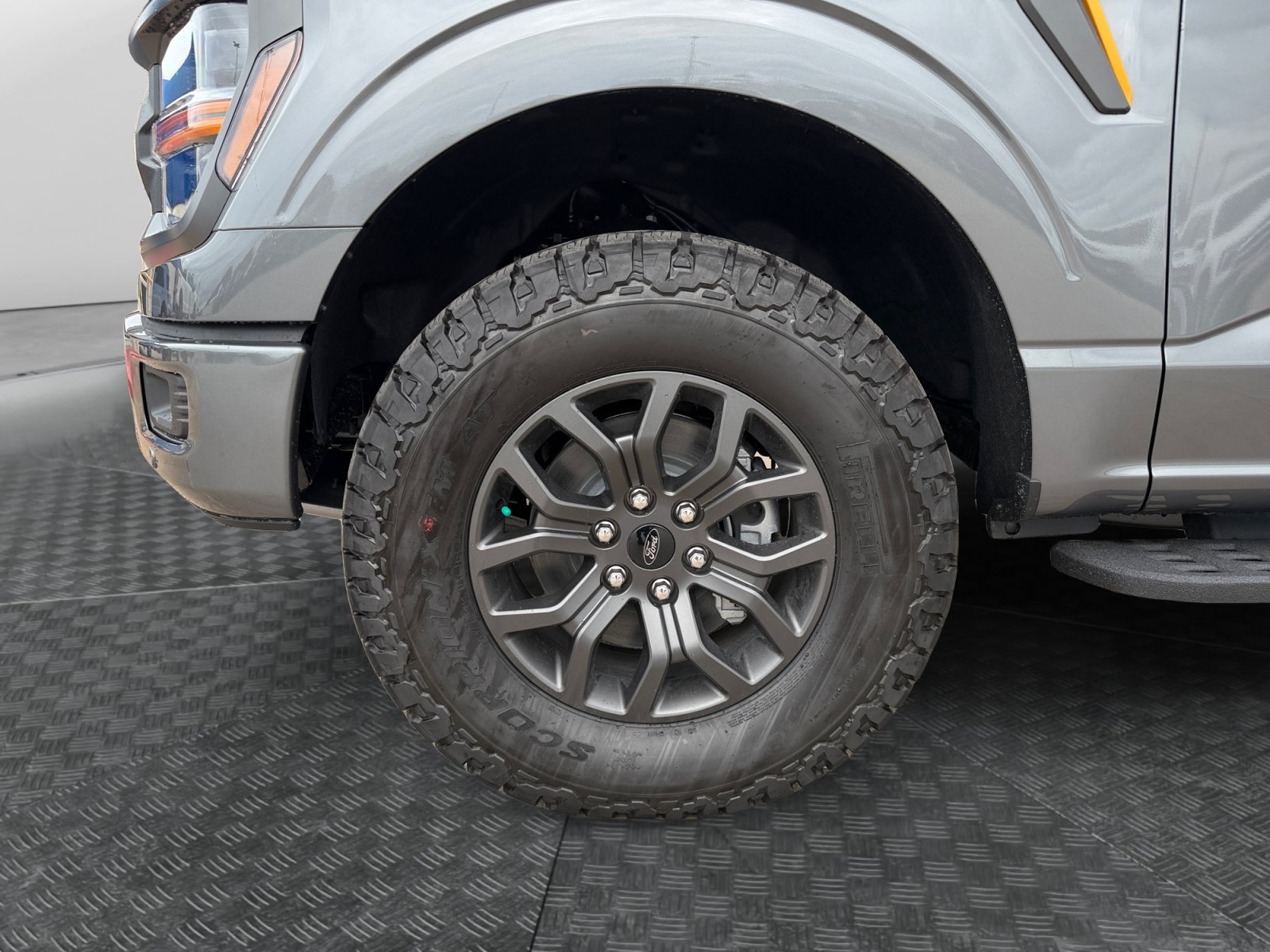 New 2026 Carbonized Gray Metallic Ford Tremor image 9
