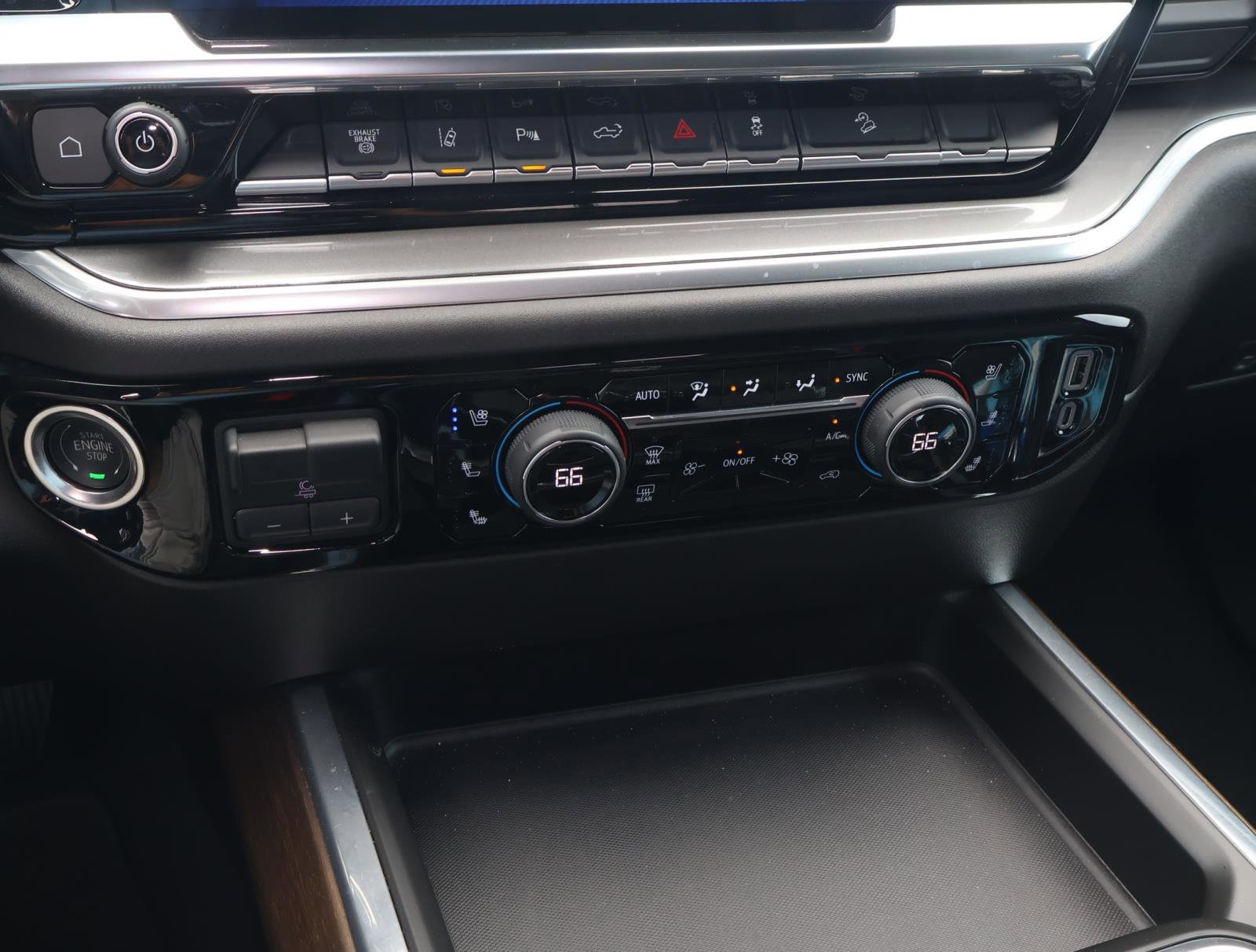 2025 Chevrolet Silverado 2500HD High Country - Photo 28