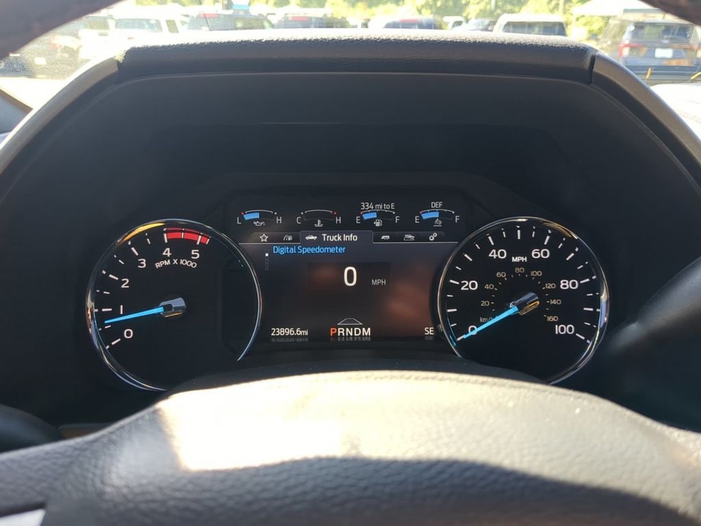 Used 2022 Gray Metallic Ford Platinum image 16