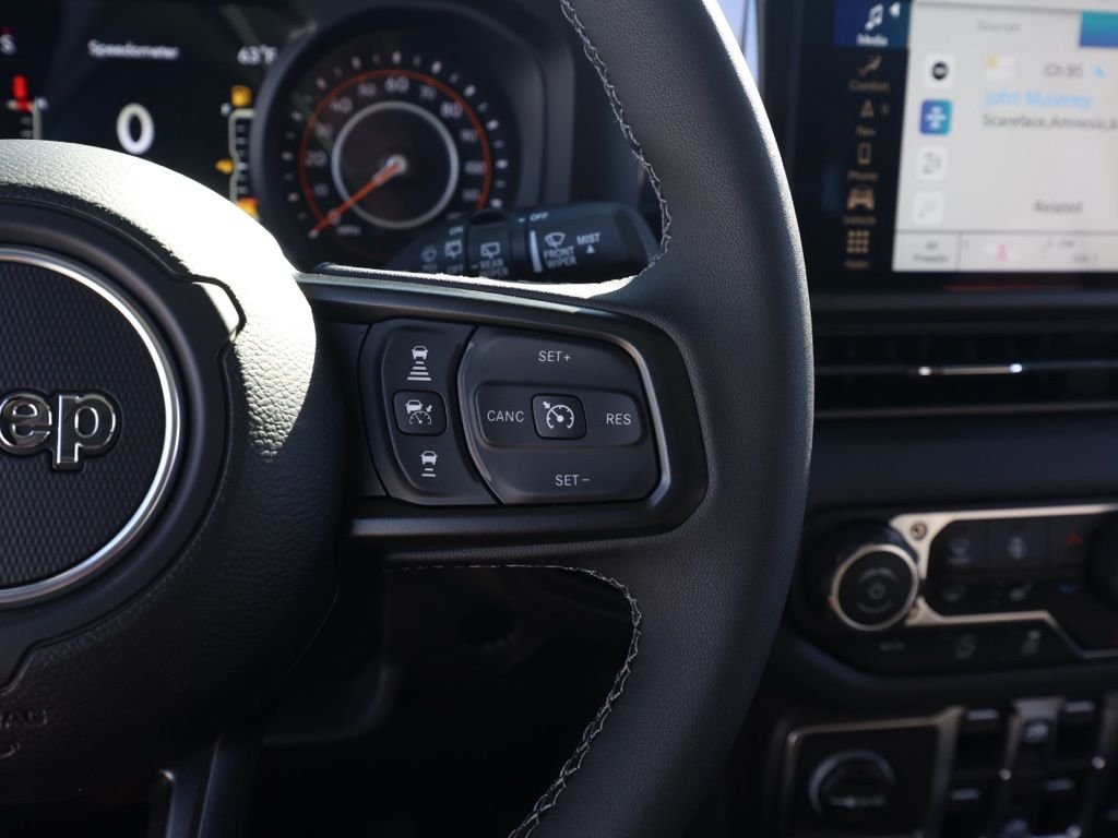 New 2026 Granite Crystal Metallic Clear-Coat Exterior Paint Jeep Rubicon image 26