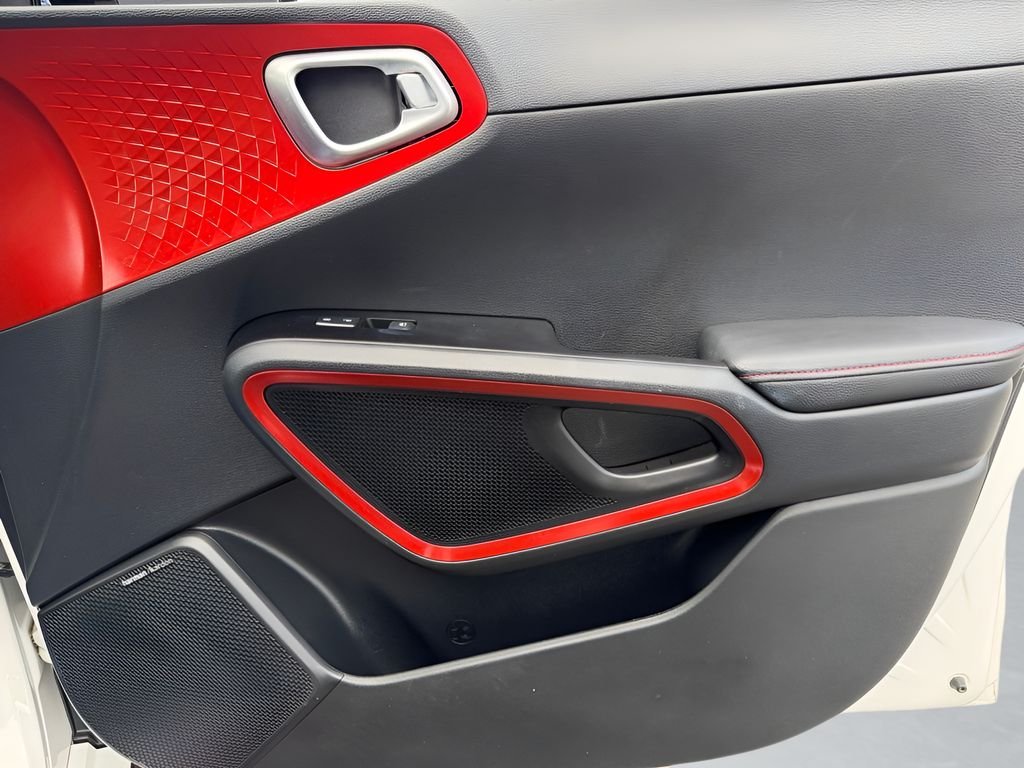 2022 Kia Soul Turbo - Photo 29