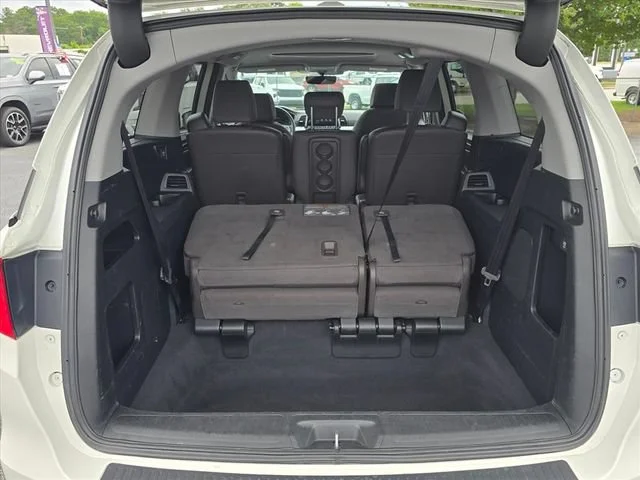 Used 2018 White Honda EX-L image 28