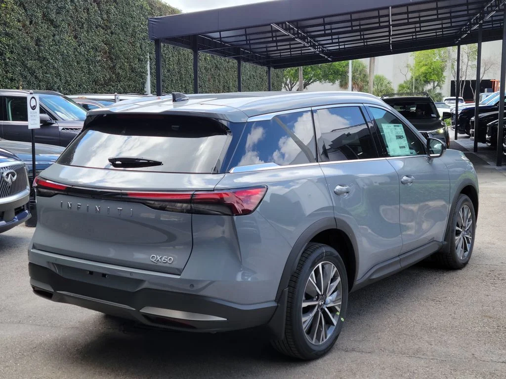 New 2027 HARBOR GRAY INFINITI Luxe AWD image 25