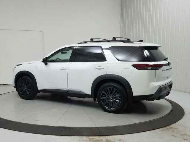 New 2026 White Nissan SL image 5