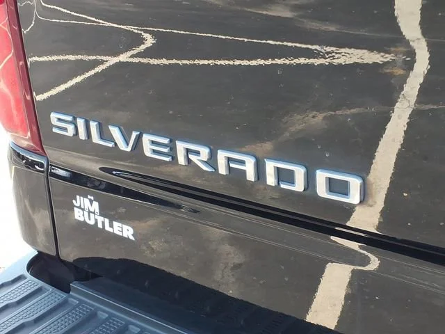 Used 2024 Black Chevrolet High Country image 28