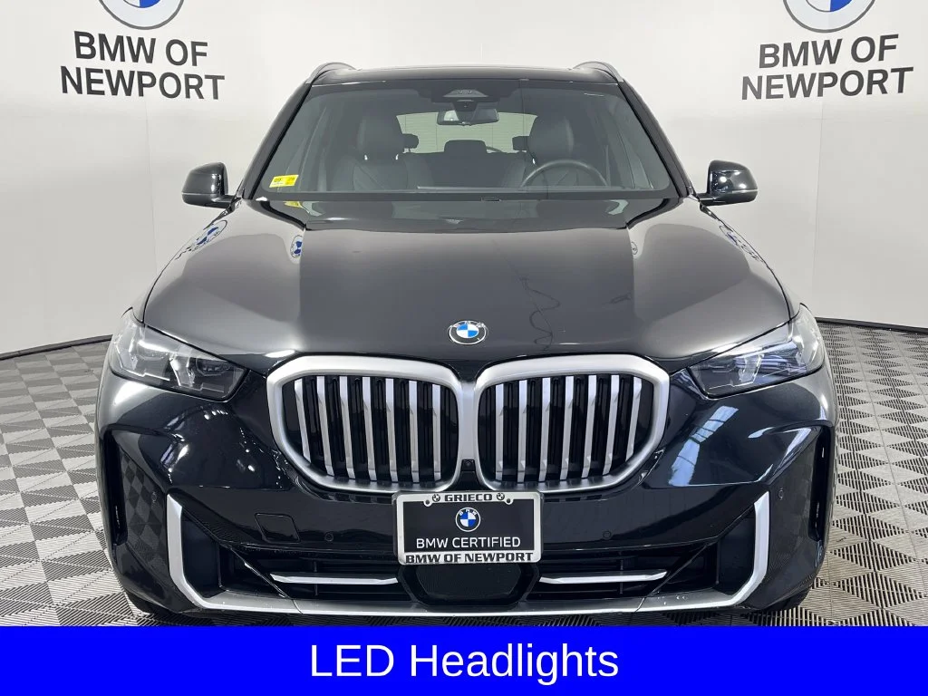 Certified Used 2024 Black Sapphire Metallic BMW xDrive40i image 7
