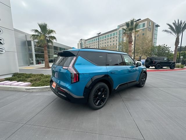 New 2026 Ocean Blue Kia Land AWD image 7