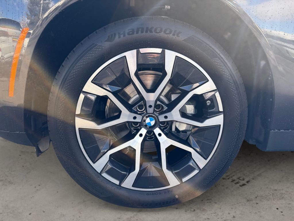 New 2026 Gray BMW 30 xDrive image 9