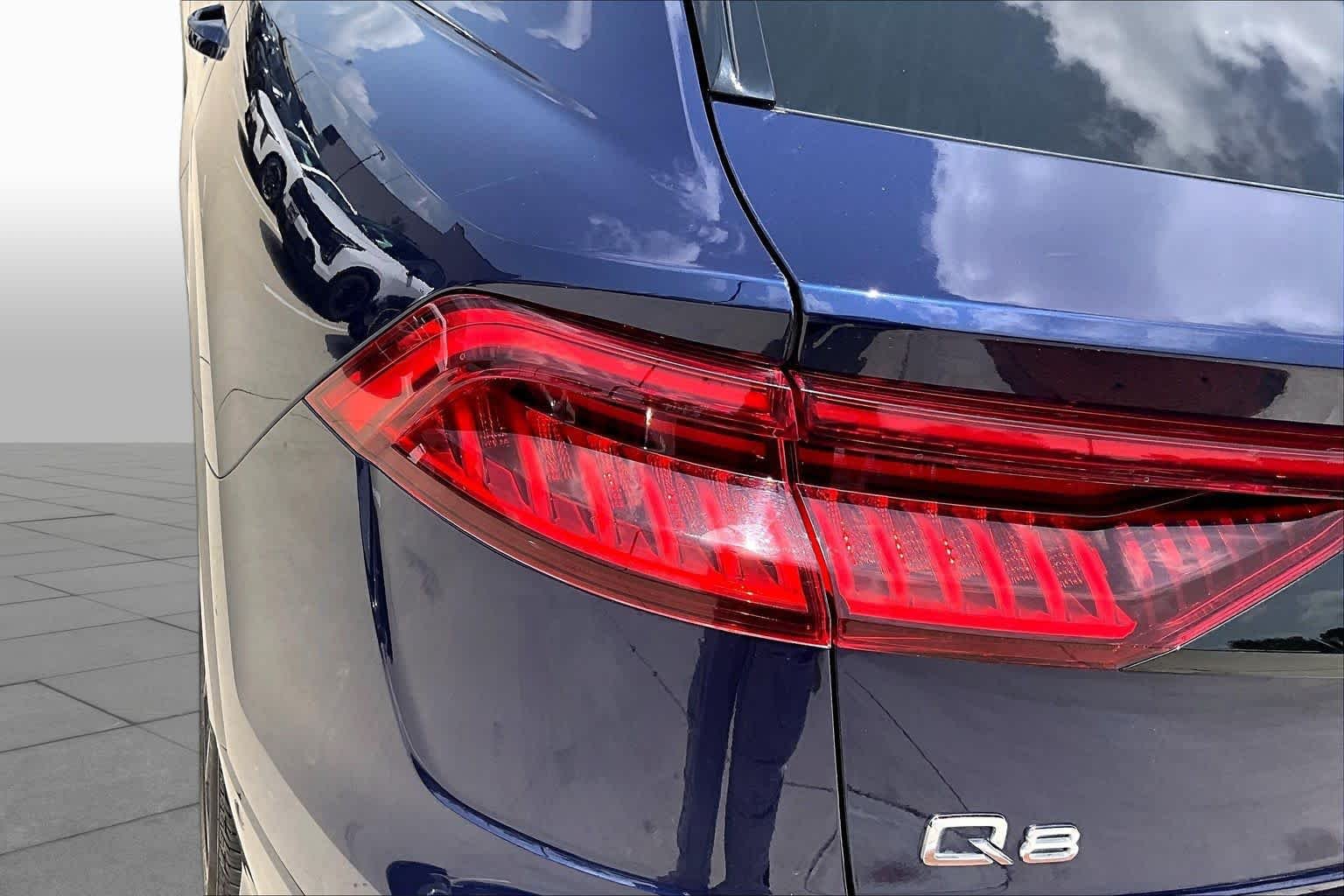 Used 2020 Navarra Blue Metallic Audi Prestige image 28