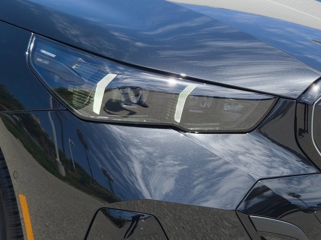 New 2026 Black Sapphire Metallic BMW 530i image 6