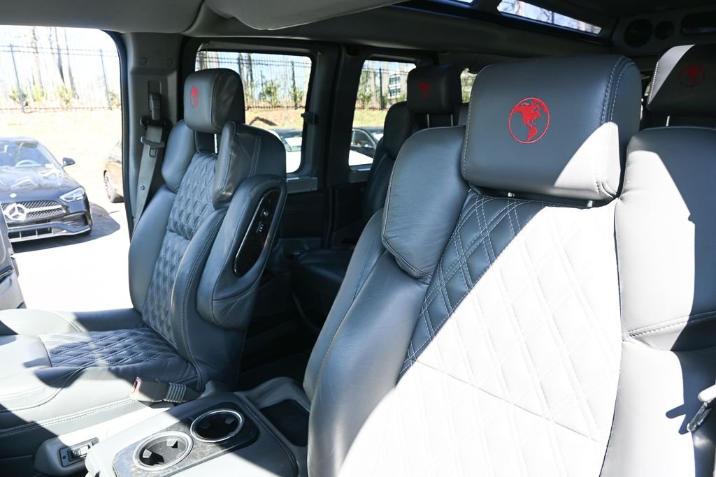 Used 2023  Explorer Conversion Van image 3