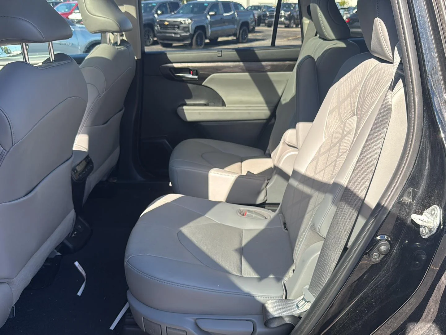 Used 2021 Midnight Black Metallic Toyota Platinum image 24