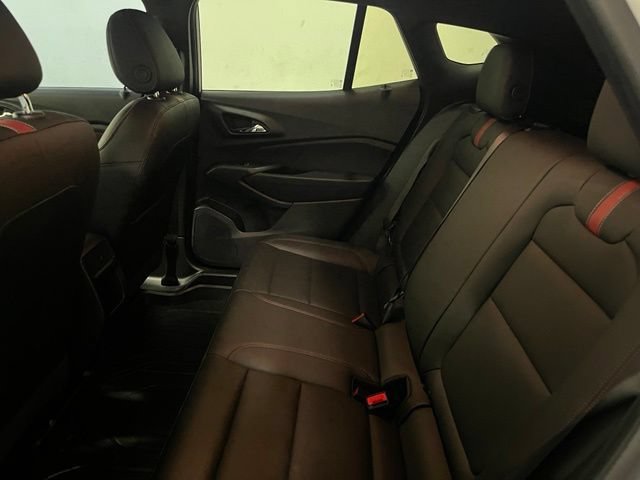 Used 2025 Summit White Chevrolet 2RS image 25