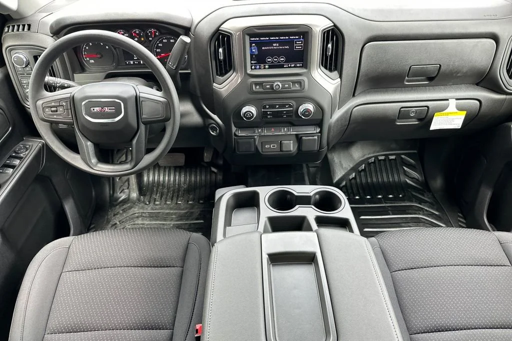 2024 GMC Sierra 3500HD Pro - Photo 11