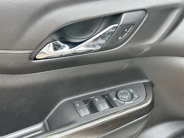 Used 2019 White GMC SLT-1 image 16