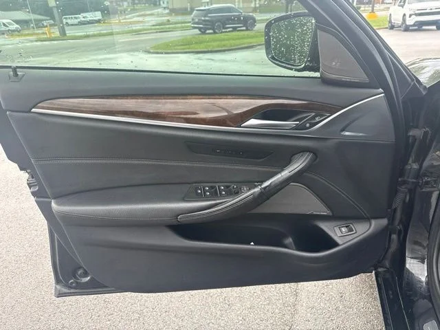 Used 2018 Black BMW 540i xDrive image 14