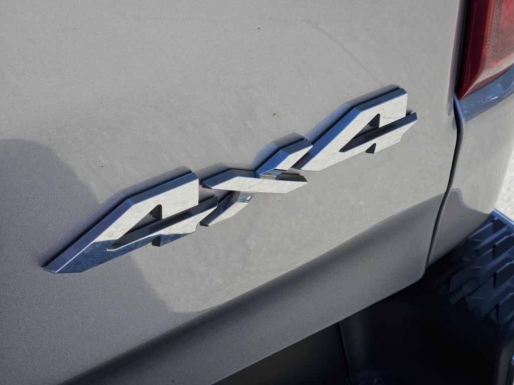 Used 2022 Silver Ram Laramie image 13