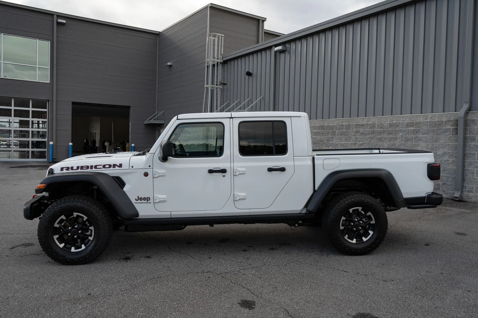 New 2026 White Jeep Rubicon image 5