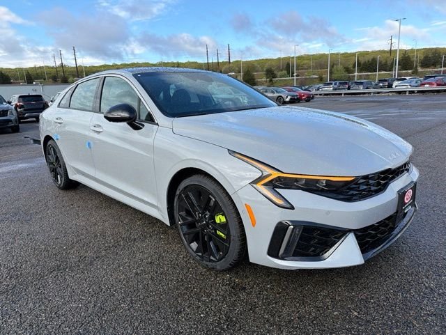 2026 Kia Optima GT FWD's photo