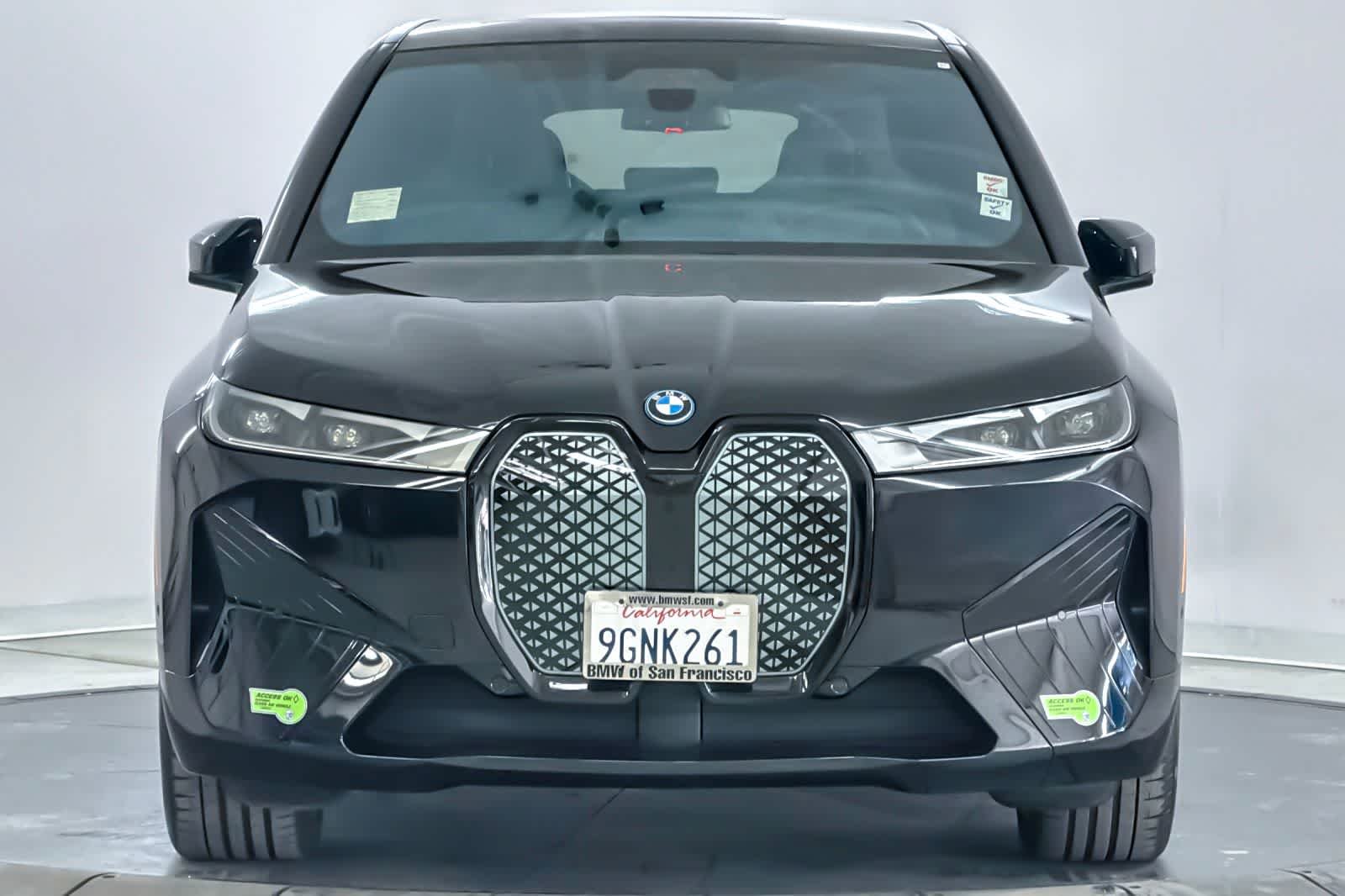 Used 2024 Black Sapphire Metallic BMW xDrive50 image 10