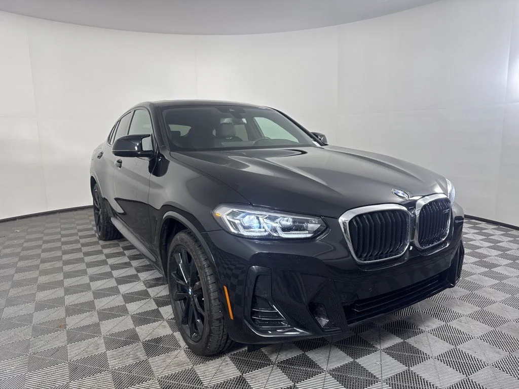Used 2024 Black BMW M40i image 3