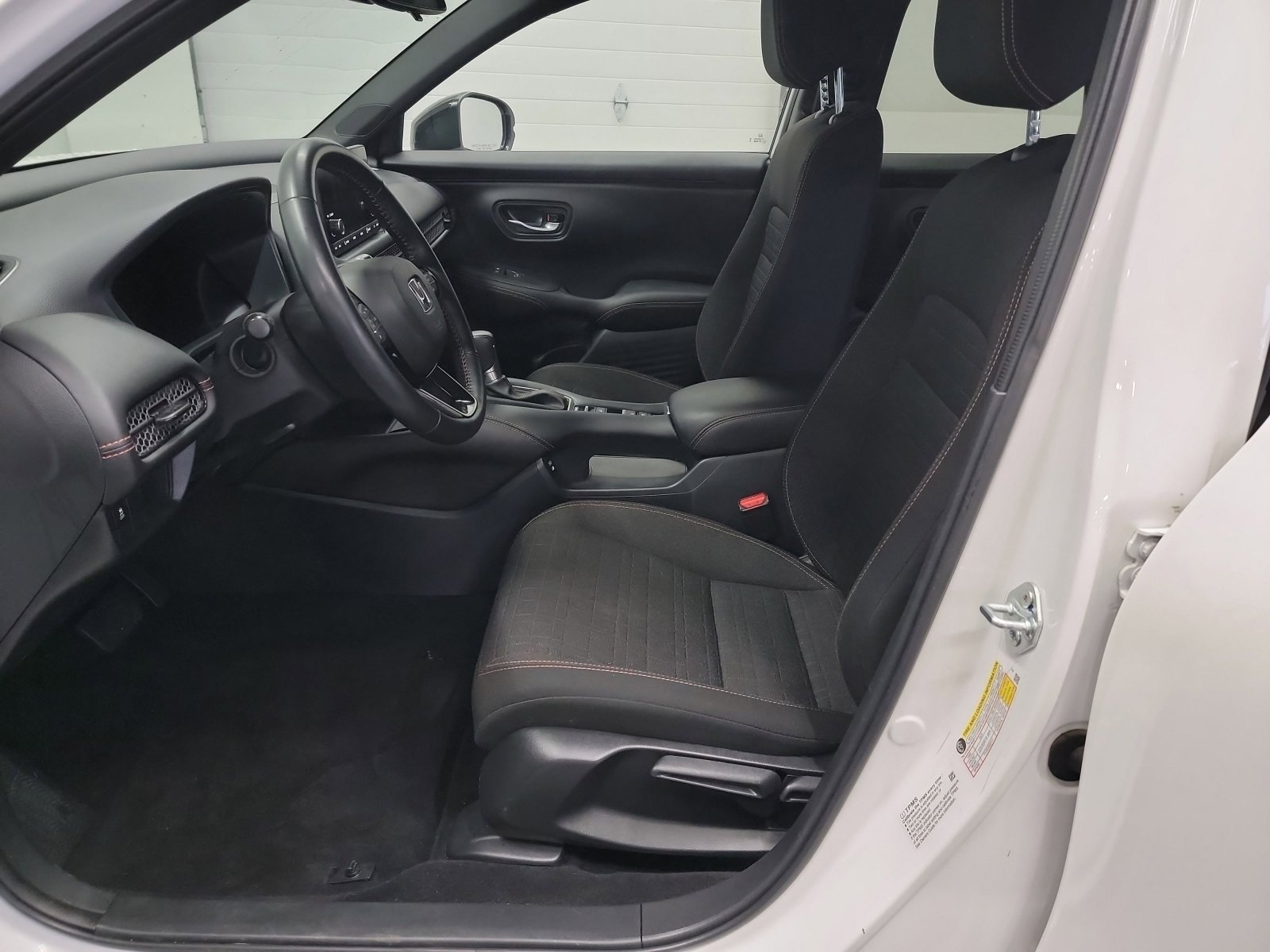 2025 Honda HR-V Sport - Photo 12