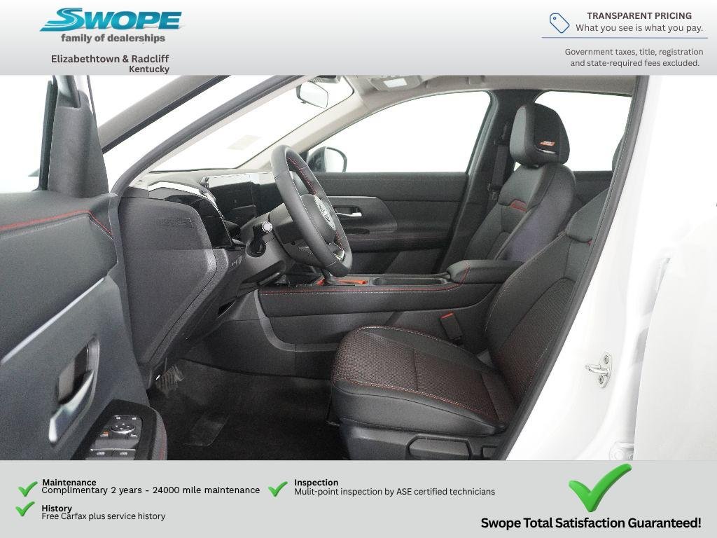 New 2026 Aspen White TriCoat / Super Black Two-tone Nissan SR image 12
