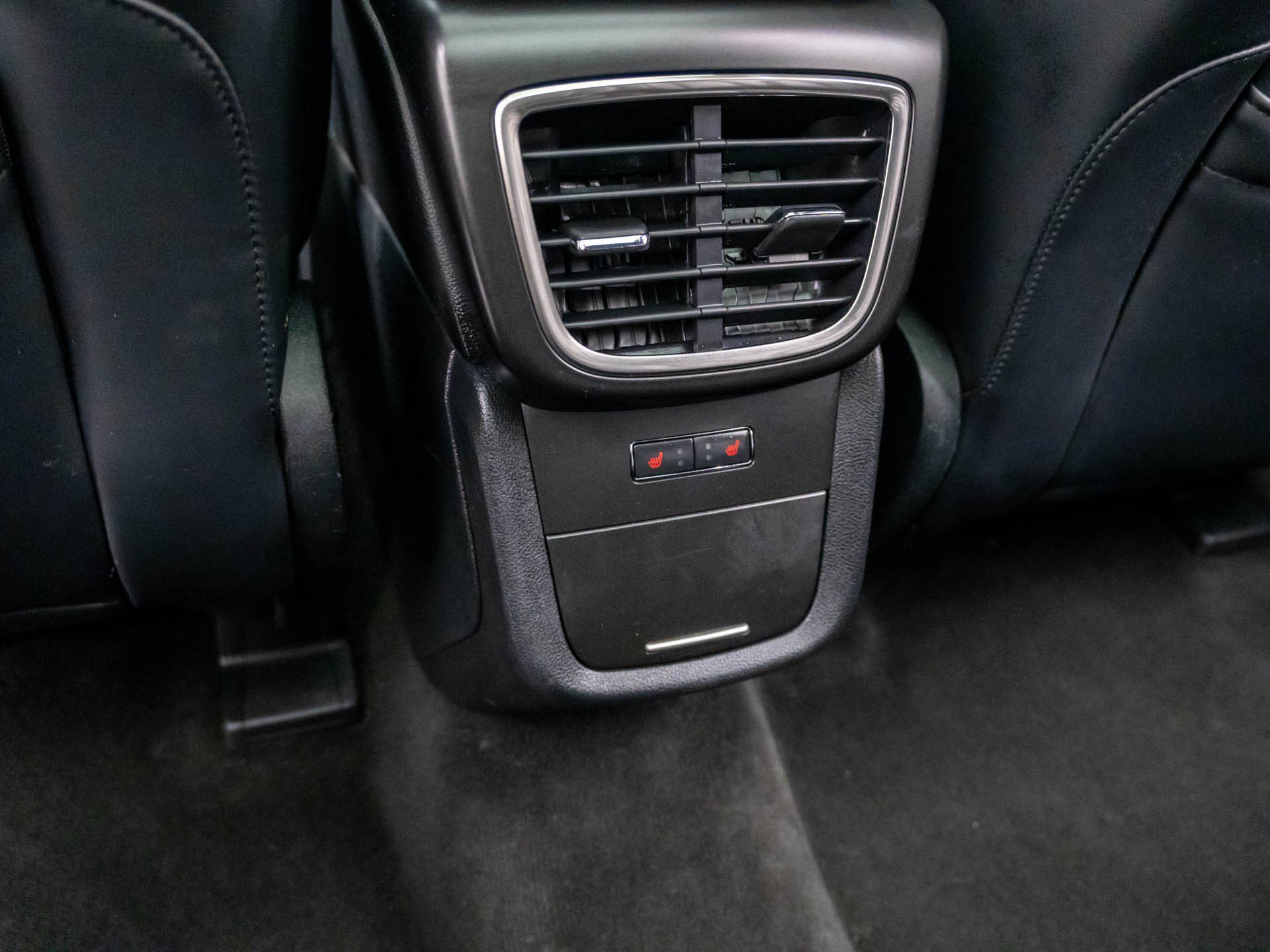 Used 2019 Black Lincoln Select image 19