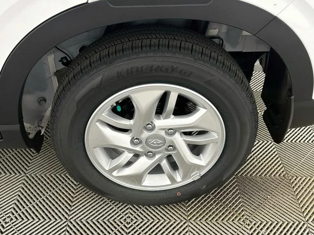 New 2026 White Hyundai SE image 18