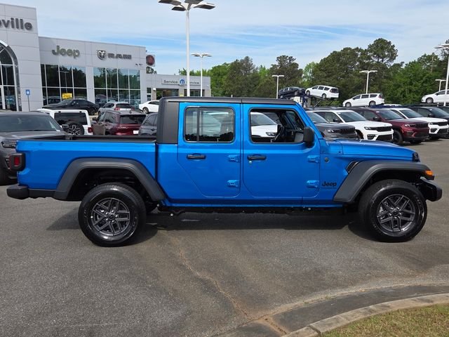 New 2026 Hydro Blue Pearl-Coat Exterior Paint Jeep Sport image 14
