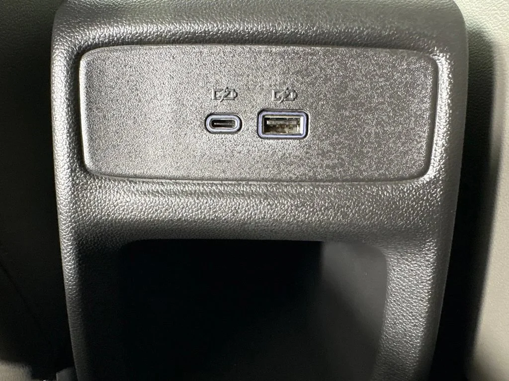 New 2026 Summit White Chevrolet ACTIV image 44