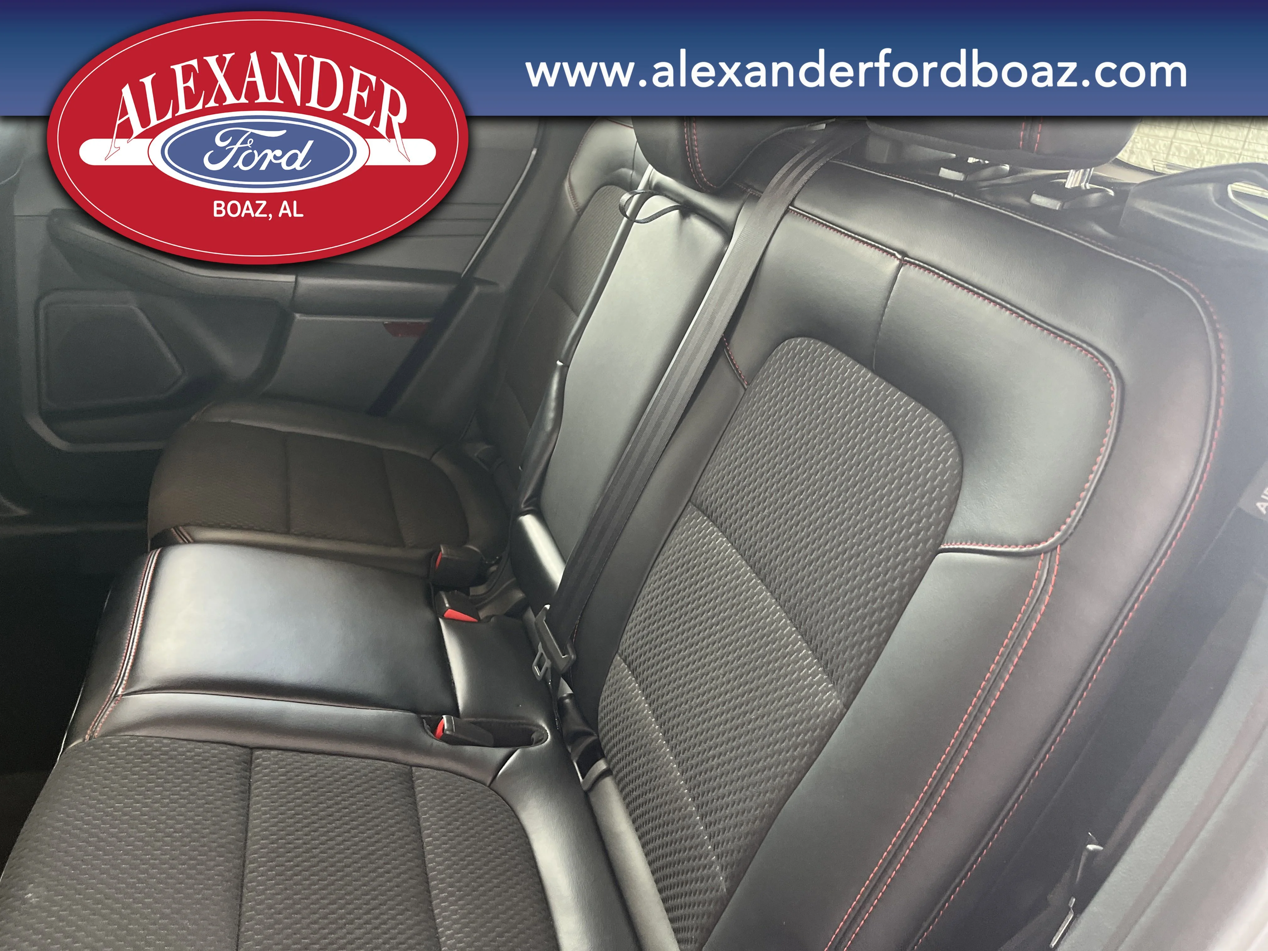 2024 Ford Escape ST-Line - Photo 13