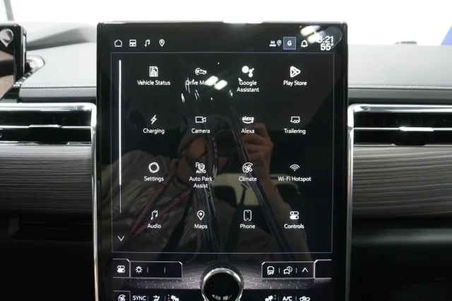 New 2025 Onyx Black GMC Max Range Denali image 50
