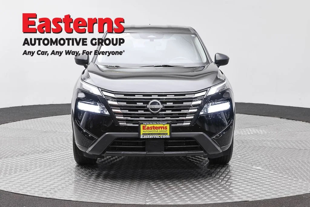 Used 2024 Black Nissan S image 2