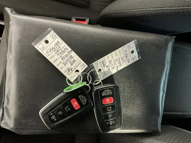 Used 2017 Blue Toyota Plus image 23